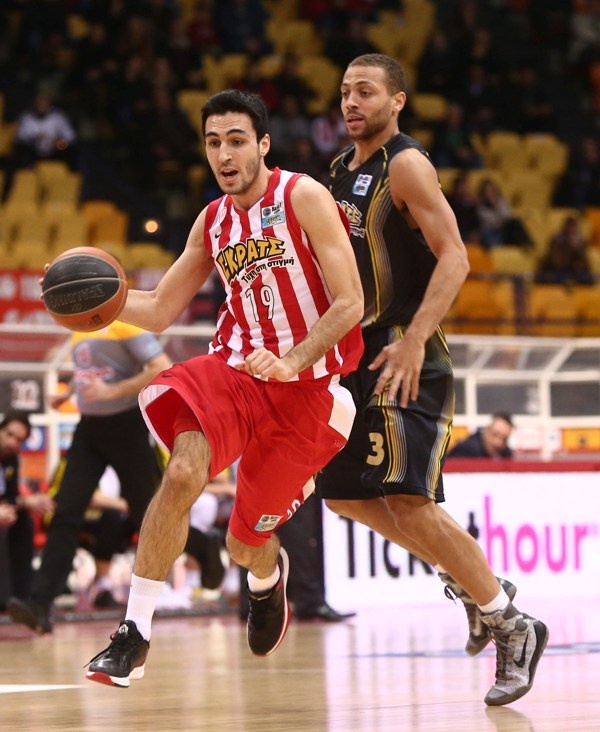 Basket League: Ολυμπιακός - ΑΕΚ 83-77 (photos)