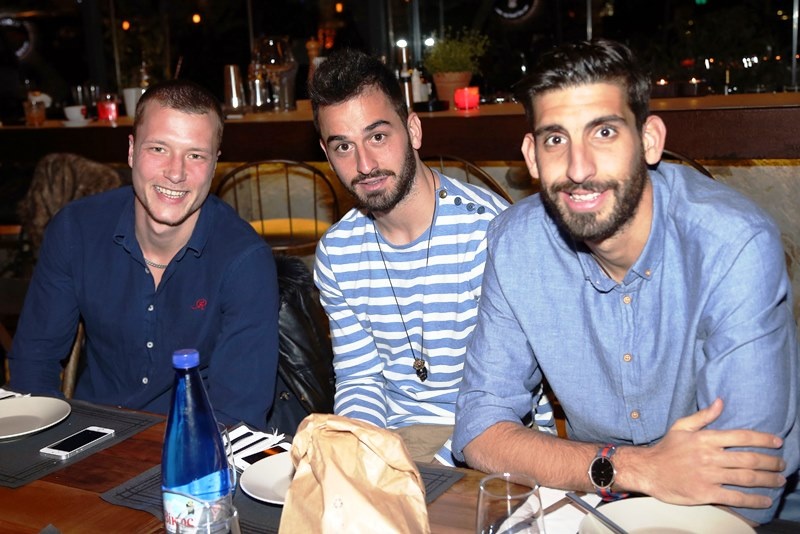 ΑΕΚ: Χαμόγελα και χαλάρωση στο δείπνο (photos)