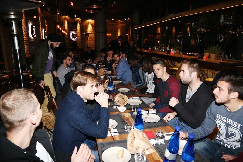 ΑΕΚ: Χαμόγελα και χαλάρωση στο δείπνο (photos)