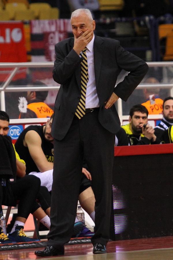 Basket League: Ολυμπιακός - ΑΕΚ 83-77 (photos)