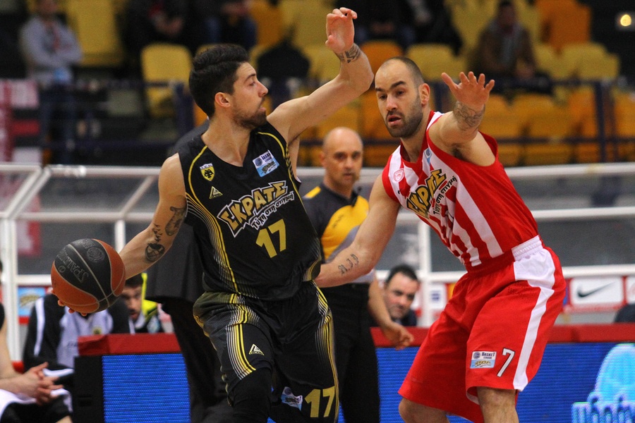 Basket League: Ολυμπιακός - ΑΕΚ 83-77 (photos)