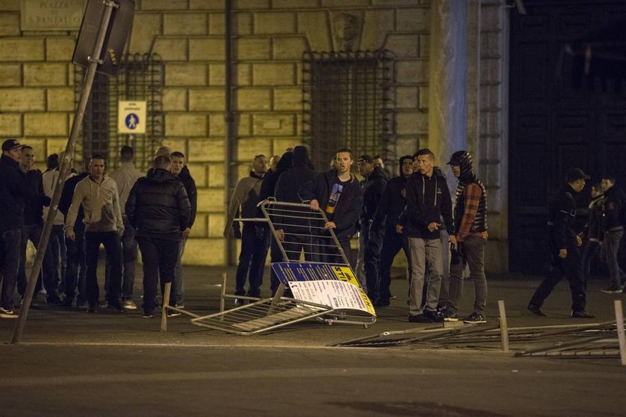 Πολεμική νύχτα στη Ρώμη (videos+photos)