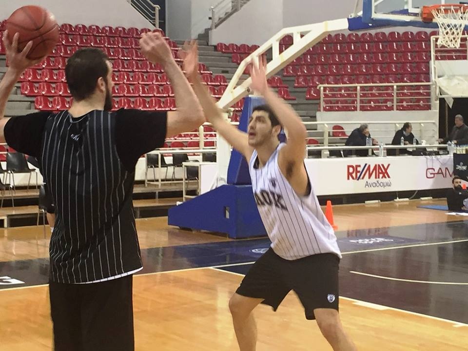 ΠΑΟΚ: Μπήκε ο Σαλούστρος (photos)