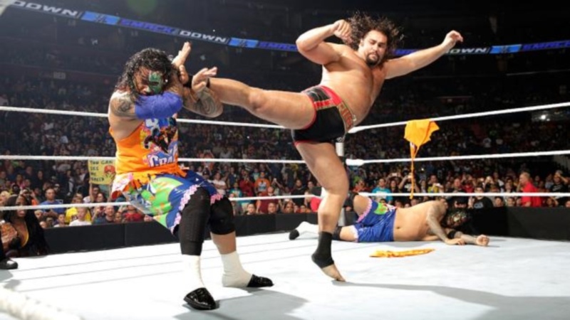 SmackDown: Χαοτική νίκη για Seth Rollins (photos+videos)