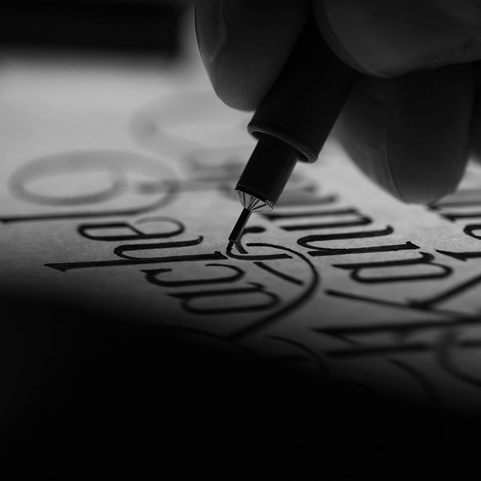 Ζλάταν Ιμπραΐμοβιτς: Σβήστηκαν τα τατουάζ των άπορων από το σώμα του (photos+video)