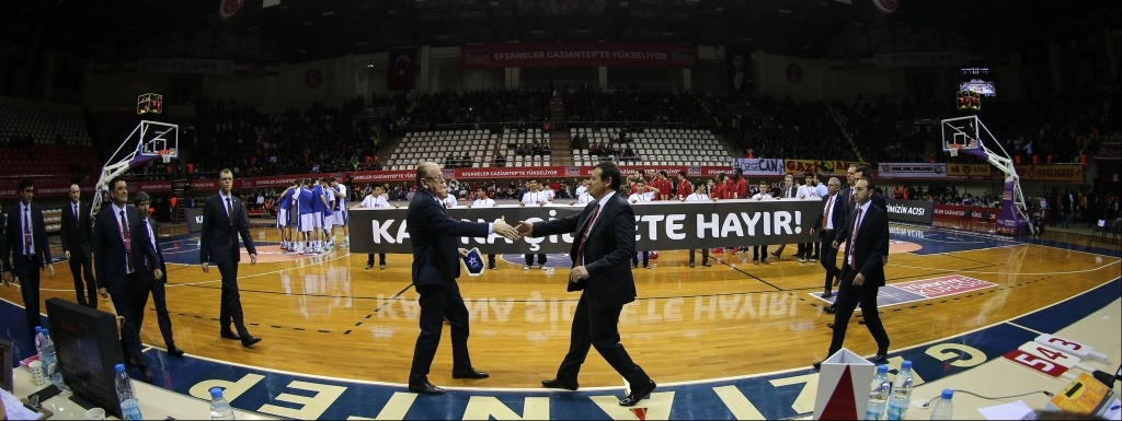 Κύπελλο Μπάσκετ Τουρκίας: Ο μεγάλος ημιτελικός Εφές – Νταρουσάφακα (photos+videos)