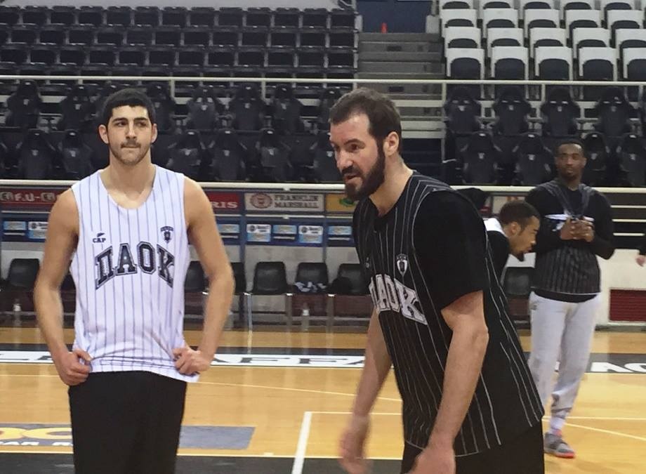 ΠΑΟΚ: Μπήκε ο Σαλούστρος (photos)