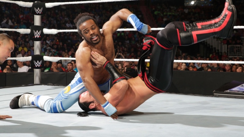 SmackDown: Χαοτική νίκη για Seth Rollins (photos+videos)