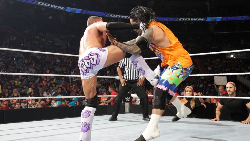 SmackDown: Χαοτική νίκη για Seth Rollins (photos+videos)