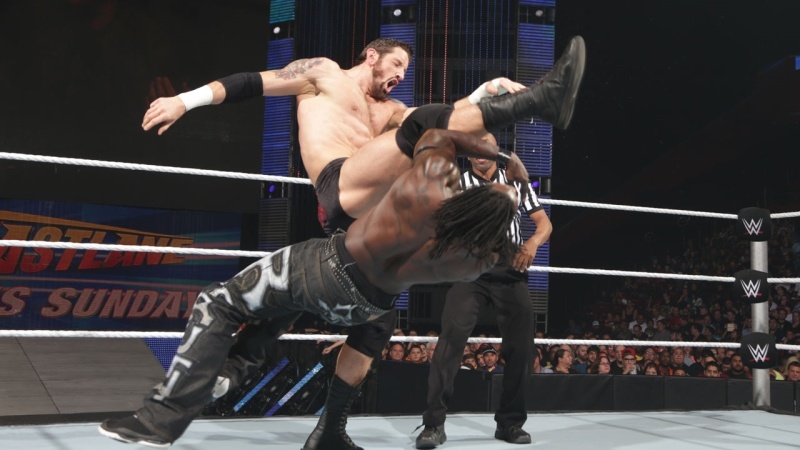 SmackDown: Χαοτική νίκη για Seth Rollins (photos+videos)