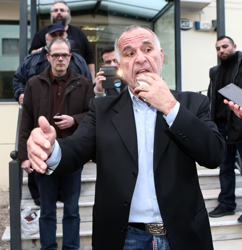 Ο Βασίλης Κωνσταντίνου μετά την επίθεση (photos)