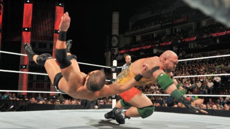 Raw: Σύγχυση με Randy Orton (videos+photos)