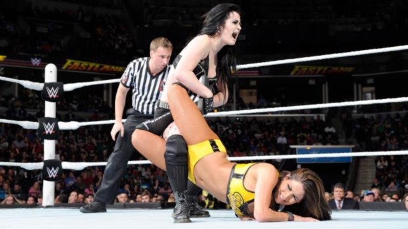 Fastlane: Πρόσκληση WrestleMania για Undertaker! (videos+photos)