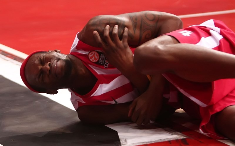 Ολυμπιακός: Νοκ άουτ ο Πέτγουεϊ (photos)