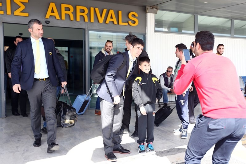 ΑΕΚ: Η άφιξη στην Κρήτη (photos)