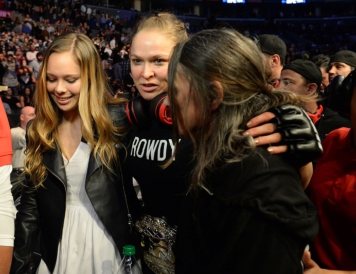 UFC 184: Μόλις 14 δευτερόλεπτα για Rousey (videos)