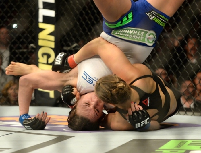 UFC 184: Μόλις 14 δευτερόλεπτα για Rousey (videos)