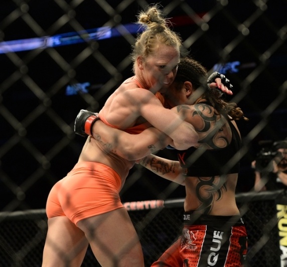 UFC 184: Μόλις 14 δευτερόλεπτα για Rousey (videos)
