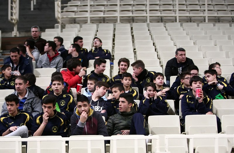 ΑΕΚ: Φίλαθλος, από… κούνια (photos)