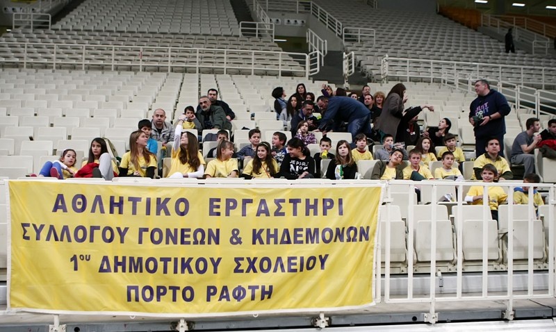 ΑΕΚ: Φίλαθλος, από… κούνια (photos)