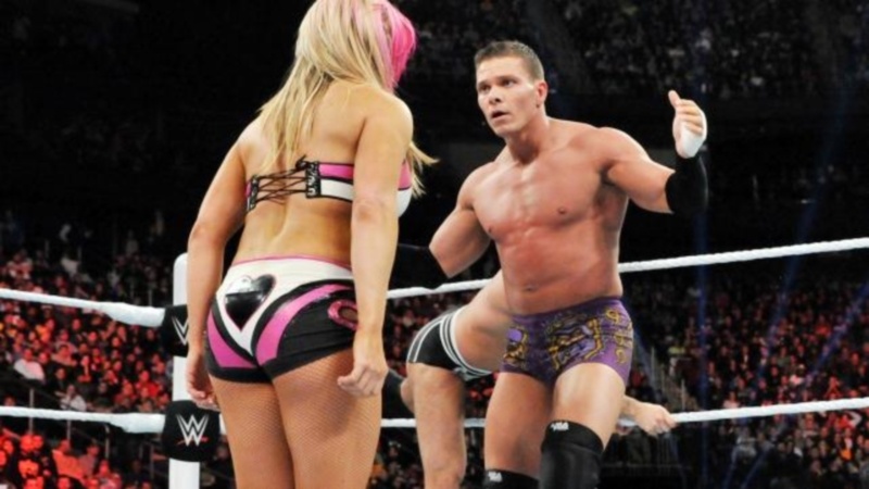 Raw: Reigns εναντίον όλων… (videos+photos)