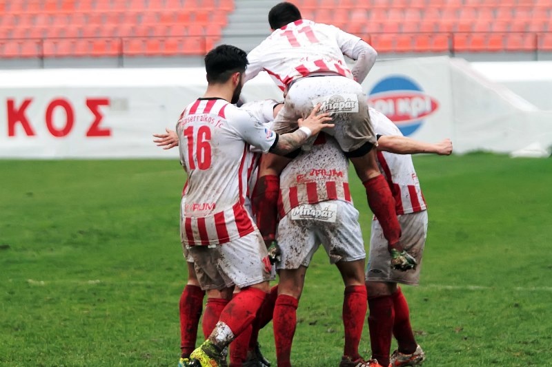 Πανσερραϊκός – Καμπανιακός 2-0: Τα κλικ της… κορυφής (photos)