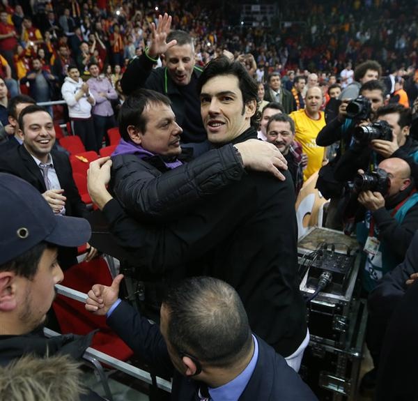 Γαλατάσαραϊ: Τρελοί... πανηγυρισμοί για το θρίαμβο επί της «Φενέρ» (photos+videos)