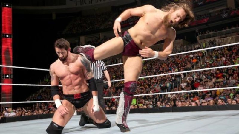 Raw: Αγρίεψε ο Randy Orton (videos+photos)