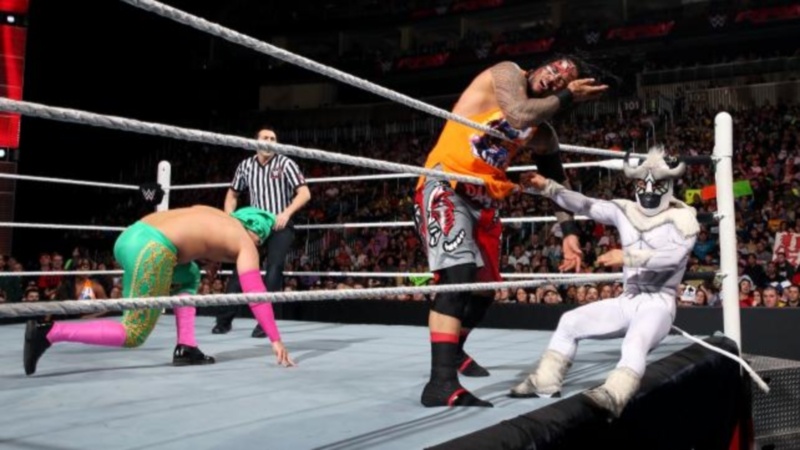 Raw: Αγρίεψε ο Randy Orton (videos+photos)