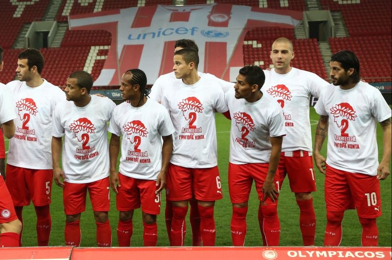 Ολυμπιακός: Δεν ξέχασαν τον Μανιάτη (photos)