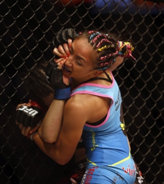 UFC 185: Σοκ στο Ντάλας, νέος πρωταθλητής ο Dos Anjos