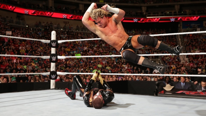 Raw: Στο πλευρό του Orton o… Sting (videos+photos)