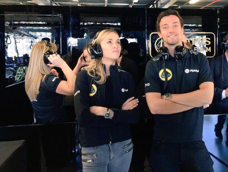 Η Κάρμεν της F1 στο Onsports: «Θέλω να τρέξω στην… πίστα της Ελλάδας!» (photos+videos)