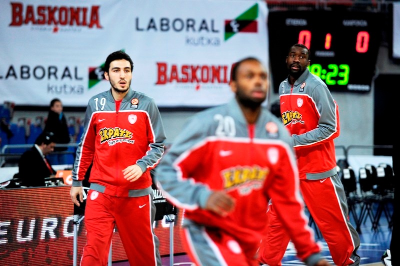 Ευρωλίγκα: Λαμποράλ Κούτσα - Ολυμπιακός 74-73 (photos)