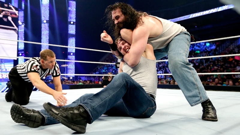 SmackDown: Την πλήρωσε ο Mark Henry (photos+videos)