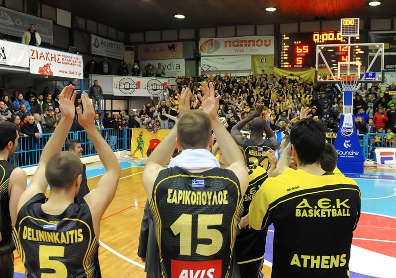 ΑΕΚ: «Κιτρίνισε» το Βενετόκλειο (photos)