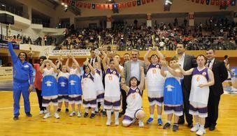 Τουρκία: Η ομάδα του Βούγιασιτς απέκτησε παίκτη με Σύνδρομο Down (photos)