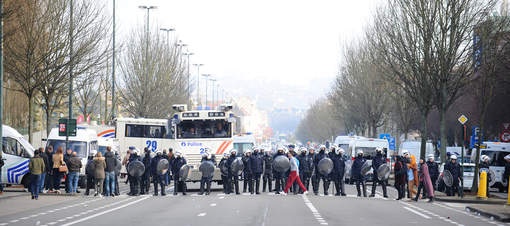 Οδομαχίες στις Βρυξέλλες πριν από τον τελικό κυπέλλου  (videos+photos)