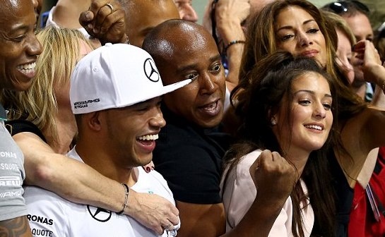 Λιούις Χάμιλτον: Οδηγός ο με αναπηρία νεότερος αδερφός του (photos)