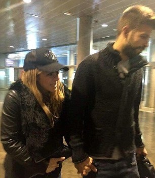 Ζεράρ Πικέ: Χεράκι - χεράκι με τη Σακίρα μετά τη Ρεάλ (photos)