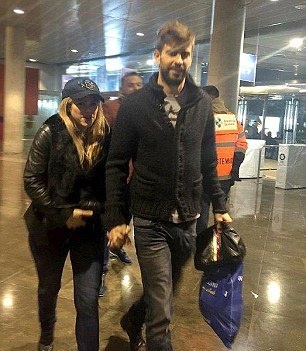 Ζεράρ Πικέ: Χεράκι - χεράκι με τη Σακίρα μετά τη Ρεάλ (photos)