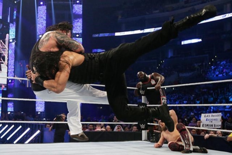 SmackDown: Κουτσουρεμένος… Daniel Bryan (photos+videos)