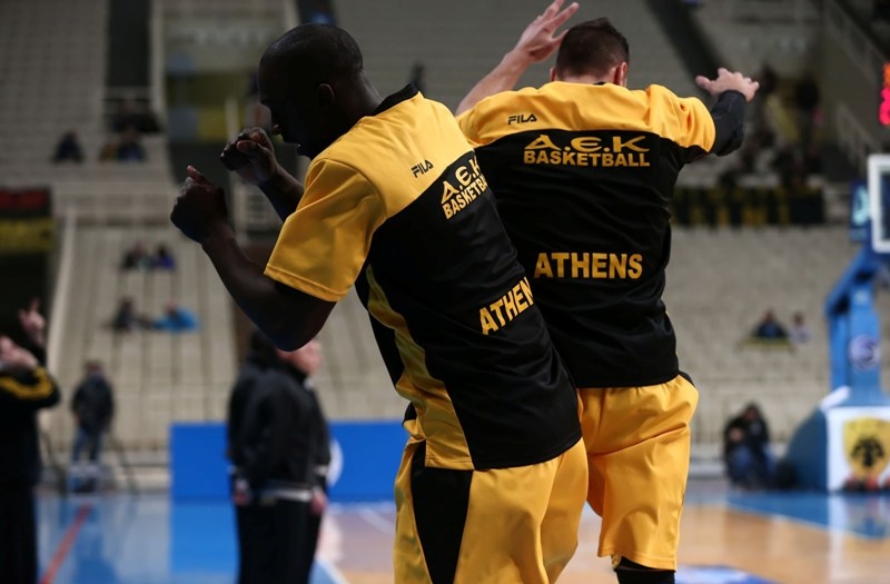 ΑΕΚ: Το… έκαψαν στο ΟΑΚΑ (photos)