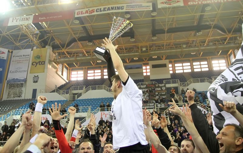 Κύπελλο Χάντμπολ: Απονομή σε άδειο γήπεδο για ΠΑΟΚ (photos)