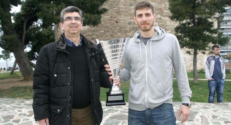 ΠΑΟΚ: Το Κύπελλο στον Πύργο τον Λευκό (photos)