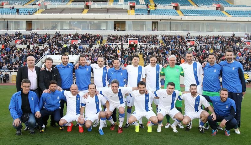 Μοίρασαν γκολ και χαρά οι πρωταθλητές Ευρώπης του 2004! (videos+photos)