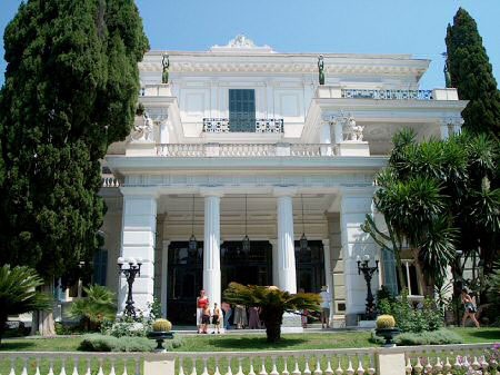 Ντέιβιντ Μπέκαμ: Το νέο του σπίτι είναι το... Αχίλλειο! (photos)