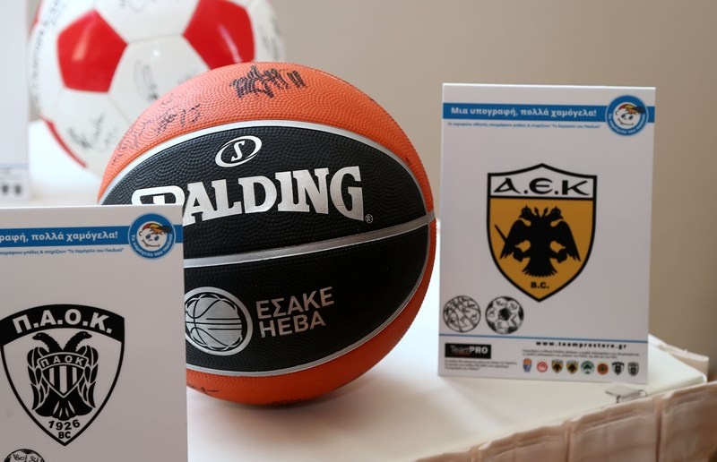 ΑΕΚ: Μοίρασε «Χαμόγελα» (photos)