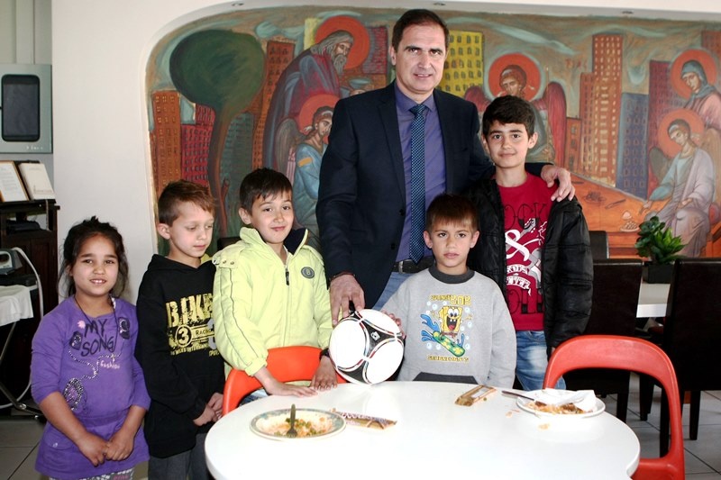 Η Superleague στα παιδιά της «Κιβωτού του Κόσμου» (photos)