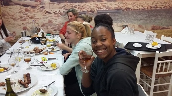 Αναγέννηση Ν.Ρ.: Φινάλε με δείπνο (photos)